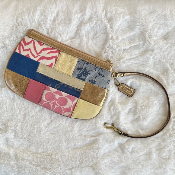 COACH F45653 Y2K Patchwork Wristlet • Mixed Leather Fabric Canvas Gold Multi - Picture 6 of 8